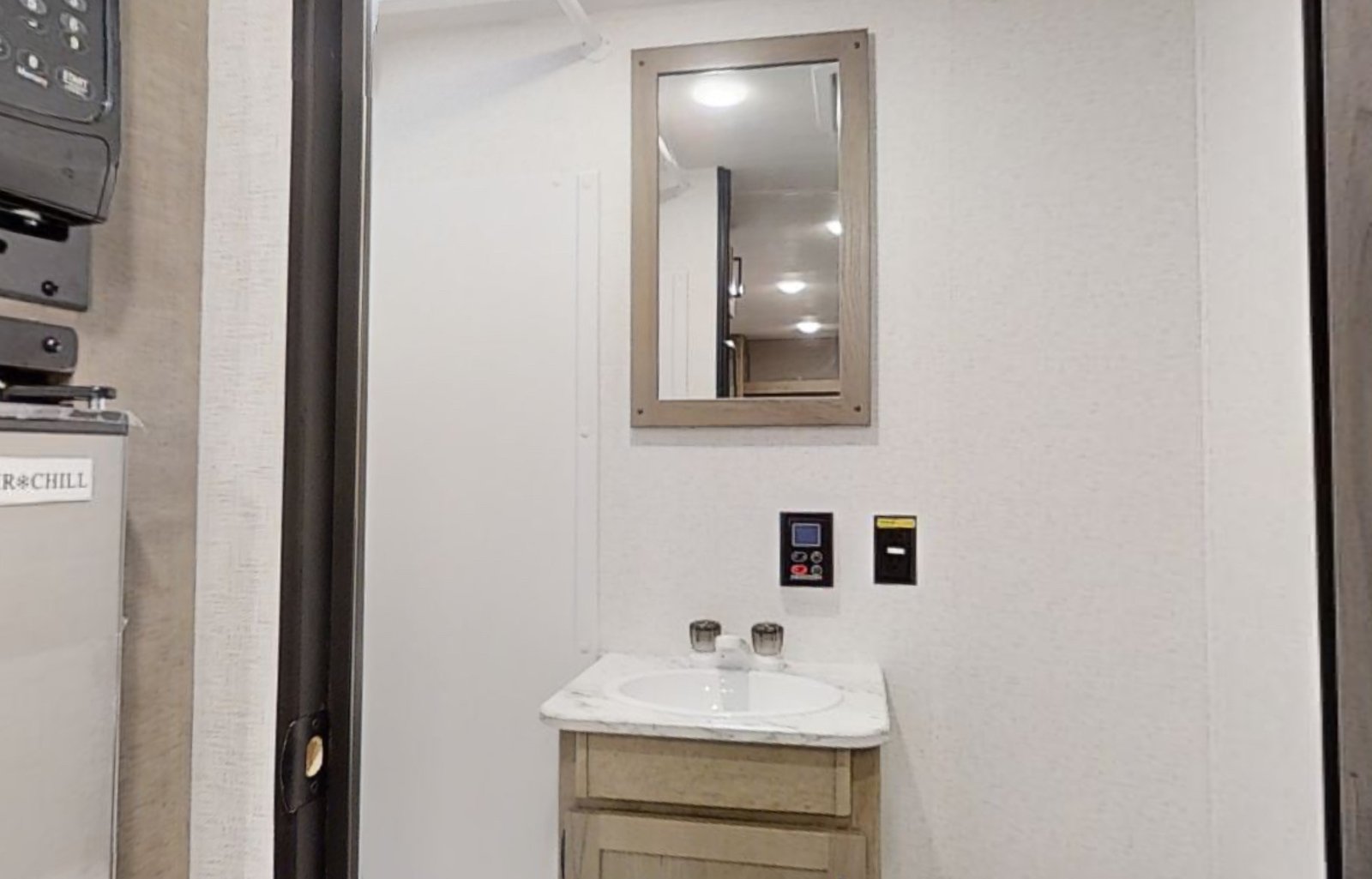 2025 Keystone RV Springdale 179QBWE RV rental photo 3