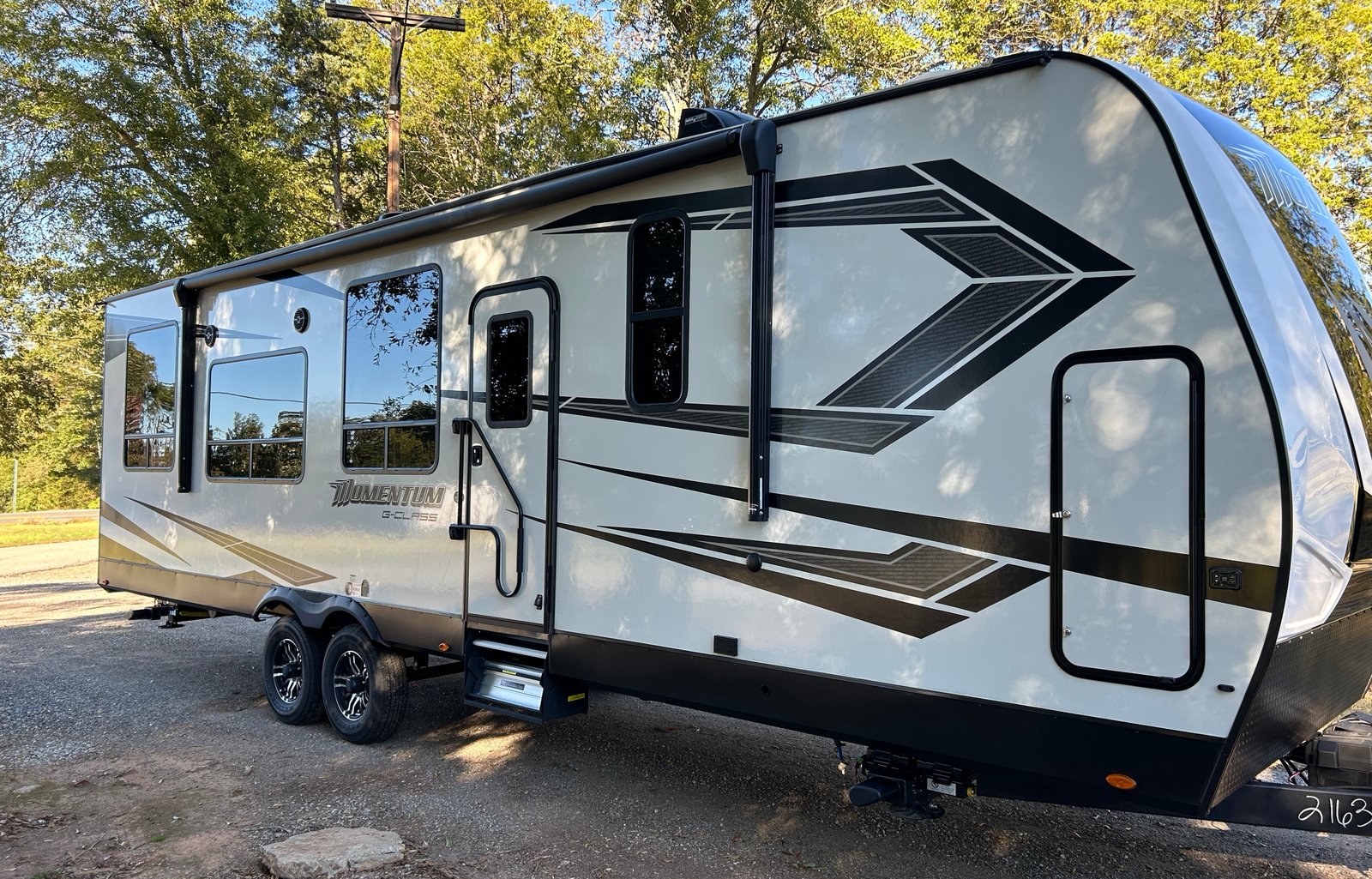 2022 Grand Design Momentum G-Class 30G