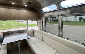 "Sky Glider" Airstream Flying Cloud 25FB