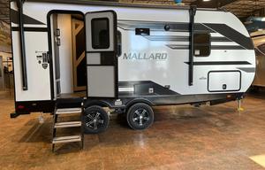 2023 Heartland Mallard 210RB RV rental photo 5