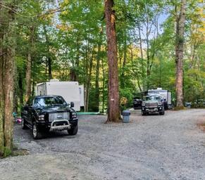 Linville Falls CG RV Park & Cabins