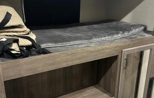 Rolling Family Retreat Bunk House with 2 full bath