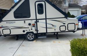 Tracey & Chris's RV
