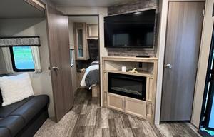2021 Coachman Catalina Family Traveler!