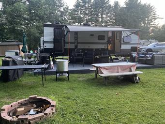Oneida Pines Resort