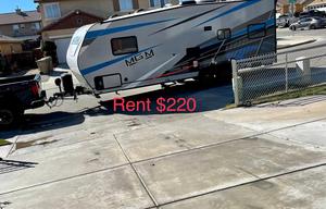2021 Genesis Supreme 29 CK RV rental photo 6