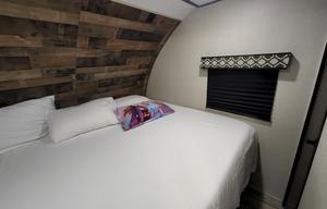 2020 Prime Time LaCrosse 3380IB 3 Slide bunkhouse
