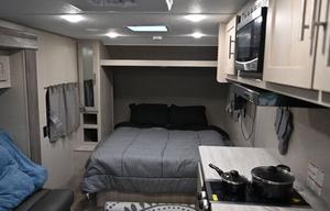 Coachmen RV Catalina Summit Series 7 184FQS