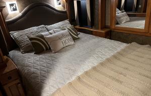 2015 Tiffin Motorhomes Allegro 31 SA