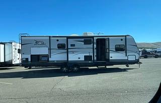 2016 Jay Flight 29BHDS RV rental photo 2
