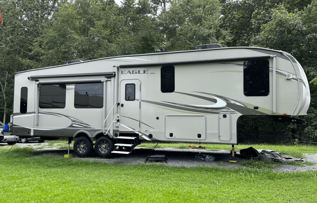 2018 Jayco Eagle 321RSTS RV rental photo 1