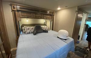 2019 36HPrestige Washer Dryer -Theater Seating!