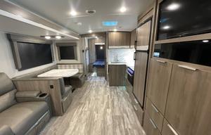 2021 Imagine 2800BH RV rental photo 13
