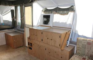 2007 Fleetwood Bayside Pop-Up (Fully Stocked!)