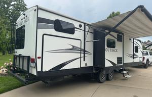 The Meramec – Outdoor Escape Camper
