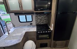 2022 Gulf Stream RV Ameri-Lite Ultra Lite 279BH RV rental photo 5