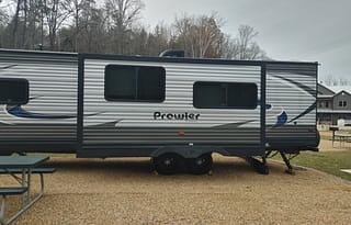 2019 Heartland Prowler 286P BHS RV rental photo 2