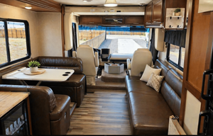 2014 Coachmen RV Pursuit 29 SB RV rental photo 18