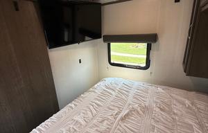 Adventure ready Cougar - bunks + family friendly