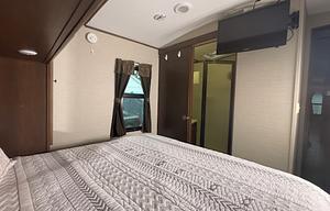 2016 Keystone RV Premier Ultra Lite 34BHPR
