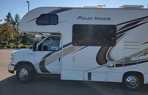 [Memorial Sale] Majestic Spirit - 6 seater