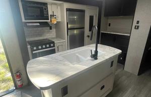 *NEW* 2022 3 slide Jayco 33RBTS 2 bedroom