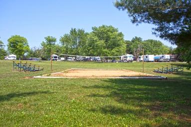 Thousand Trails Diamond Caverns RV & Golf Resort
