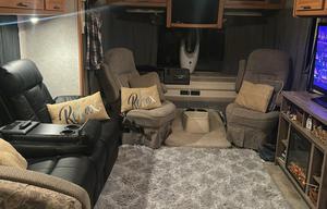 2005 Sunova 35G RV rental photo 6