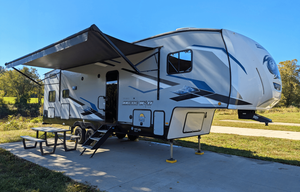 Cherokee Arctic Wolf | Luxury 5th Wheel Bunkhouse