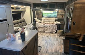 2023 Venture RV SportTrek Touring Edition 333VMI RV rental photo 8