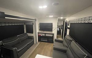 Hotel on wheels