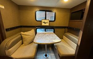 2018 Freedom Elite 30FE with free Starlink