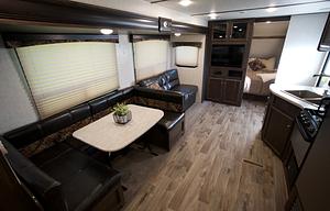 2019 Starcraft Mossy Oak 27BHS RV rental photo 8