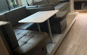 2025 Salem cruise lite - king bed with bunk beds!