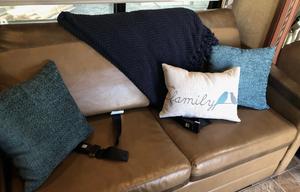 2017 Thor Motor Coach Chateau 31L