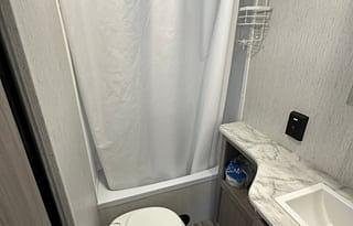 2022 Dutchmen RV Coleman Lantern Series 285BH RV rental photo 2