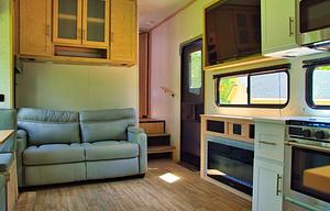 Event-Ready 5th Wheel | Sleeps 8+ | Spacious