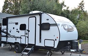 2020  Wolf Pup Black Label Bunk house FALL pricing