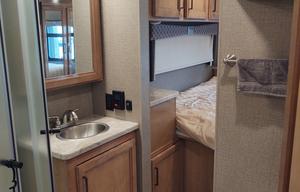2021 Thor Motor Coach Quantum LF31