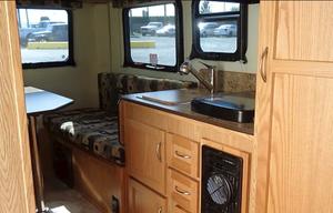 The 17 Foot Escape (2014 Escape 17B)   BONUS: [Free Inverter Generator rental with 4+ night booking)