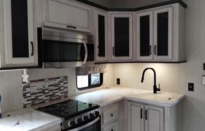 Kristin's River Camper RV rental photo 7