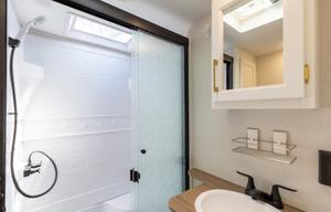 NEW & Fully Stocked! 3 Bed Bunkhouse, Sleeps 7