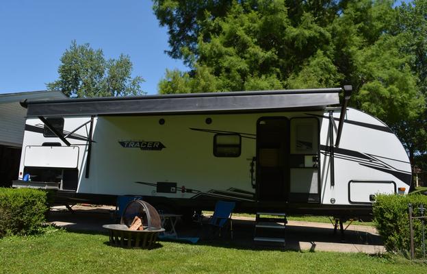 2023 Tracer 31BHD RV rental photo 1