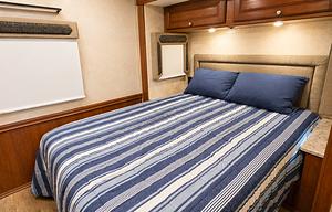 Meet "Nomad" 2019 Winnebago Vista LX