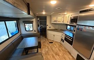 2022 Keystone RV Hideout 29DFS RV rental photo 3