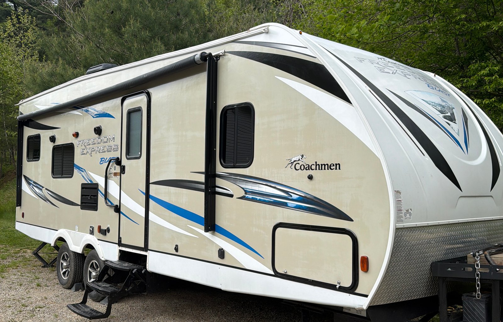 2018 Coachmen RV Freedom Express Blast 271BL