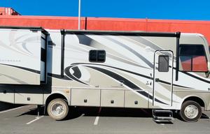 2013 Thor Motor Coach Daybreak 28PD