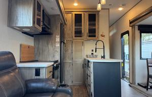 Adventure Awaits - Arctic Wolf Suite 3660