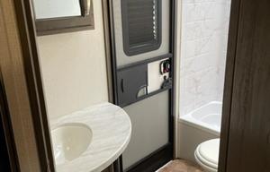 2021 Bunkhouse / KING Bed!!!  ***Delivery Only***