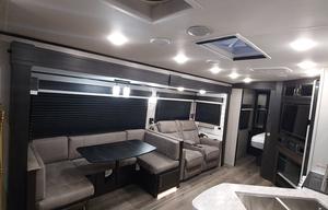 Fireside RV's 2021 Jayco White Hawk 27RB LMI1125